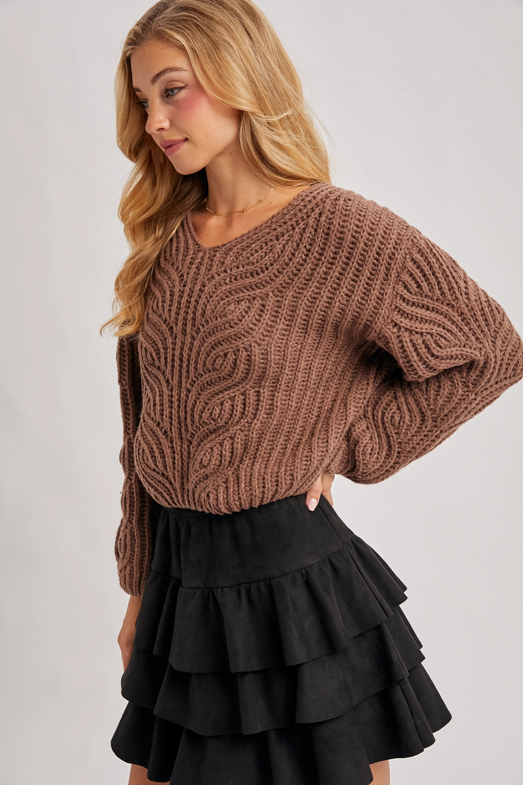 Chunky Cable Knit V-Neck Cropped Sweater
